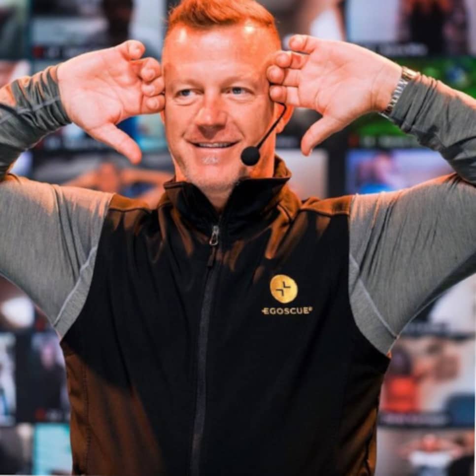 Learn how to correct your posture in only 60 seconds How To